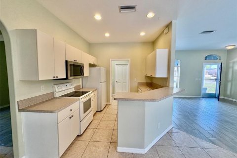 Villa ou maison à louer à North Port, Floride: 3 chambres, 140.65 m2 № 2093335 - photo 14