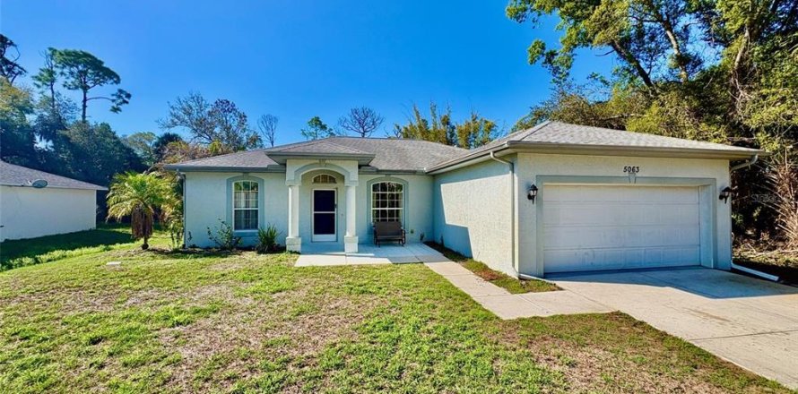 Villa ou maison à North Port, Floride 3 chambres, 140.65 m2 № 2093335