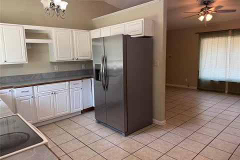 Villa ou maison à louer à Dade City, Floride: 2 chambres, 98.66 m2 № 2156320 - photo 13