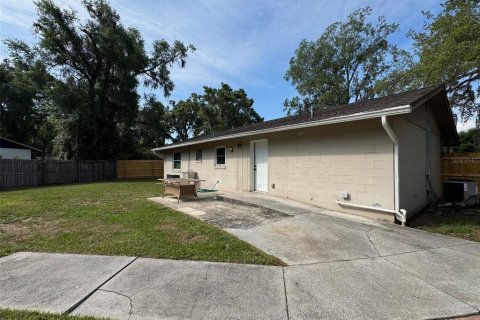 Villa ou maison à louer à Dade City, Floride: 2 chambres, 98.66 m2 № 2156320 - photo 4