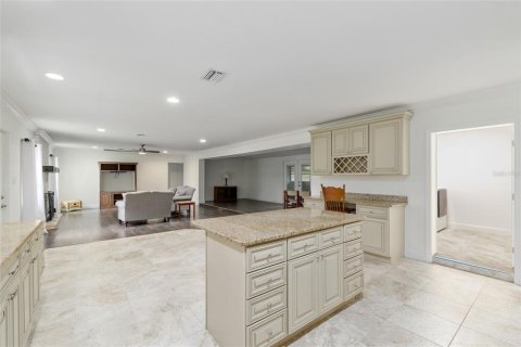 House in Ocala, Florida 3 bedrooms, 234.21 sq.m. № 1749466 - photo 23