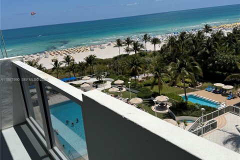 Copropriété à louer à Miami Beach, Floride: 49.7 m2 № 2154835 - photo 2