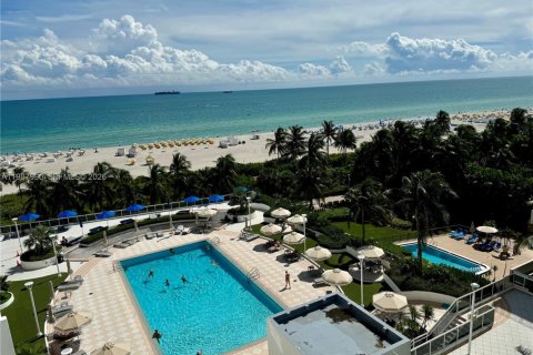 Studio à Condo à Miami Beach, Floride  № 2154835