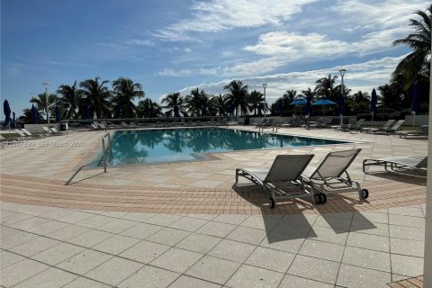 Copropriété à louer à Miami Beach, Floride: 49.7 m2 № 2154835 - photo 20