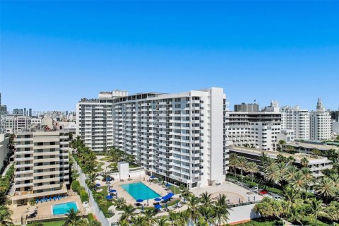 Copropriété à louer à Miami Beach, Floride: 49.7 m2 № 2154835 - photo 18