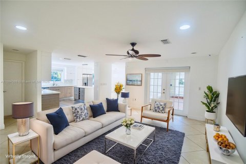Casa en venta en Coral Gables, Florida, 3 dormitorios, 257.15 m2 № 1945775 - foto 11