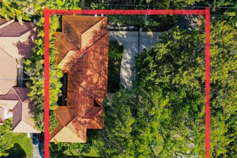 Casa en venta en Coral Gables, Florida, 3 dormitorios, 257.15 m2 № 1945775 - foto 25