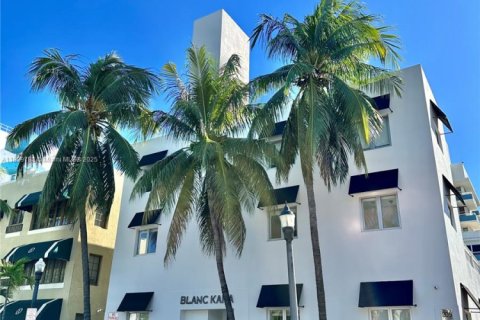 Hotel en venta en Miami Beach, Florida № 1804550 - foto 2