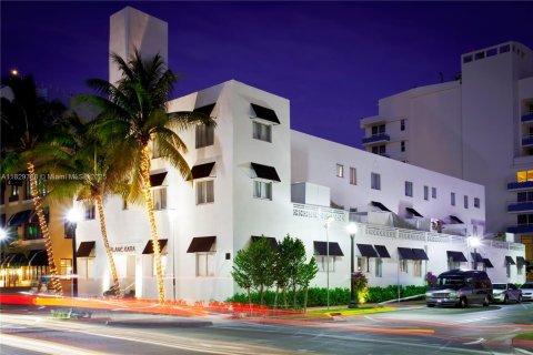 Hotel en venta en Miami Beach, Florida № 1804550 - foto 11