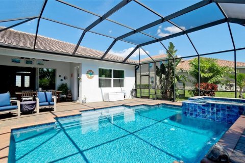 House in Bradenton, Florida 4 bedrooms, 289.3 sq.m. № 1616695 - photo 5
