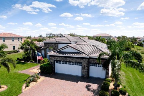 House in Bradenton, Florida 4 bedrooms, 289.3 sq.m. № 1616695 - photo 3
