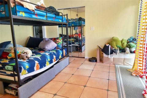 Touwnhouse à louer à Miami, Floride: 2 chambres, 100.61 m2 № 2387127 - photo 7