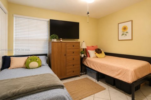 Townhouse in Miami, Florida 2 bedrooms, 101.73 sq.m. № 2154582 - photo 12