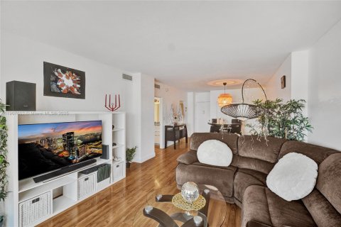 Снять в аренду кондоминиум в Санни-Айлс-Бич, Флорида 1 спальня, 70.79м2, № 1963928 - фото 19