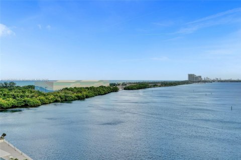 Снять в аренду кондоминиум в Санни-Айлс-Бич, Флорида 1 спальня, 70.79м2, № 1963928 - фото 10