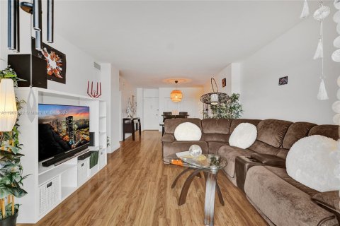 Снять в аренду кондоминиум в Санни-Айлс-Бич, Флорида 1 спальня, 70.79м2, № 1963928 - фото 20