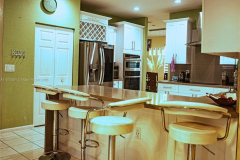 Villa ou maison à vendre à Miramar, Floride: 5 chambres, 362.41 m2 № 1979212 - photo 11