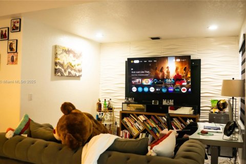 Villa ou maison à vendre à Miramar, Floride: 5 chambres, 362.41 m2 № 1979212 - photo 13