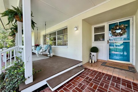 House in Clearwater, Florida 4 bedrooms, 168.43 sq.m. № 1886974 - photo 5