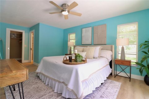 House in Clearwater, Florida 4 bedrooms, 168.43 sq.m. № 1886974 - photo 12