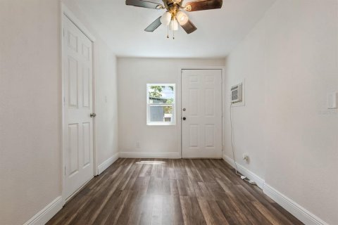 Casa en venta en Saint Petersburg, Florida, 3 dormitorios, 101.08 m2 № 1871026 - foto 14