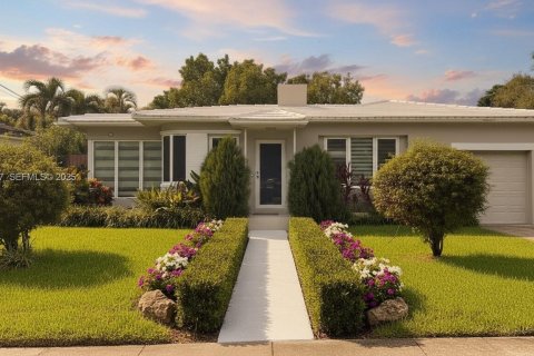 Casa en alquiler en Miami, Florida, 3 dormitorios, 236.25 m2 № 1990406 - foto 2