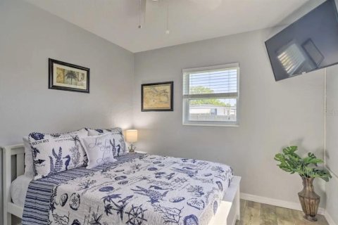 House in Seminole, Florida 2 bedrooms, 92.9 sq.m. № 1868971 - photo 18