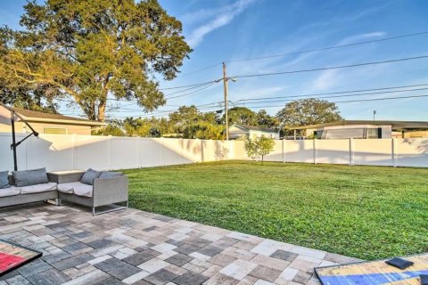 House in Seminole, Florida 2 bedrooms, 92.9 sq.m. № 1868971 - photo 25