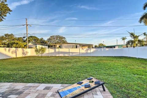 House in Seminole, Florida 2 bedrooms, 92.9 sq.m. № 1868971 - photo 24