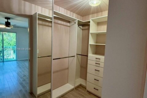 Купить таунхаус в Форт-Лодердейл, Флорида 3 спальни, 127.46м2, № 2041987 - фото 16