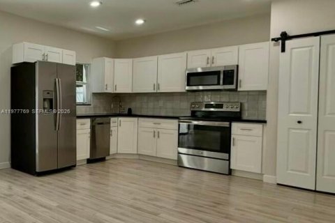 Купить таунхаус в Форт-Лодердейл, Флорида 3 спальни, 127.46м2, № 2041987 - фото 23