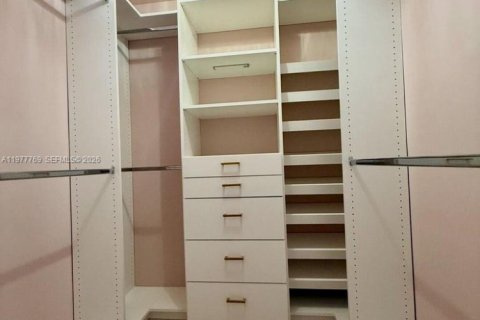 Купить таунхаус в Форт-Лодердейл, Флорида 3 спальни, 127.46м2, № 2041987 - фото 15