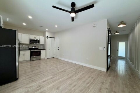 Купить таунхаус в Форт-Лодердейл, Флорида 3 спальни, 127.46м2, № 2041987 - фото 6