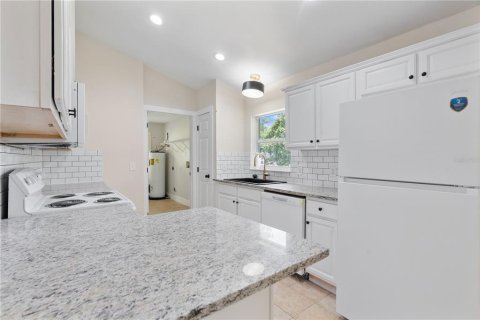 Casa en venta en Ocala, Florida, 4 dormitorios, 169.08 m2 № 1838897 - foto 9
