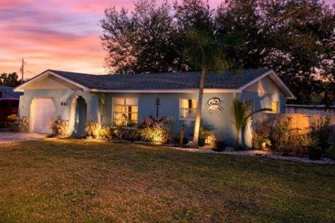 House in Venice, Florida 3 bedrooms, 109.62 sq.m. № 2156147 - photo 2