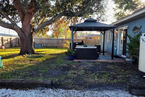 House in Venice, Florida 3 bedrooms, 109.62 sq.m. № 2156147 - photo 20