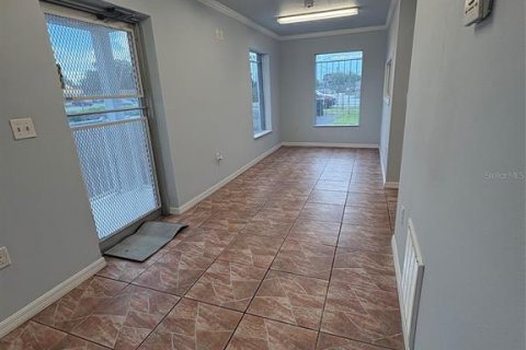 Immobilier commercial à vendre à Lakeland, Floride: 68.38 m2 № 2289954 - photo 5