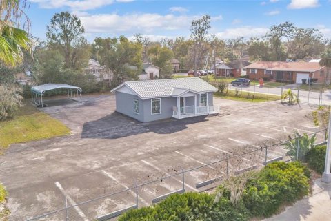 Commercial property in Lakeland, Florida 68.38 sq.m. № 2289954