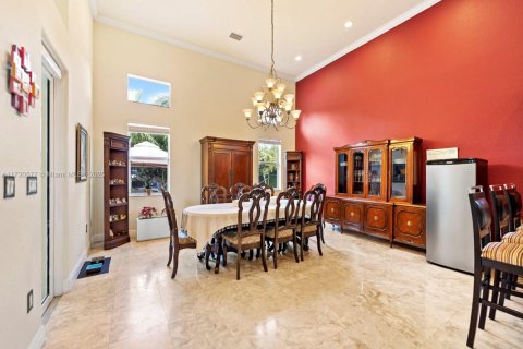 House in Homestead, Florida 4 bedrooms, 313.36 sq.m. № 1480235 - photo 18