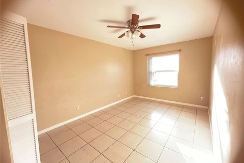 Condominio en alquiler en Orlando, Florida, 2 dormitorios, 84.08 m2 № 1901618 - foto 5