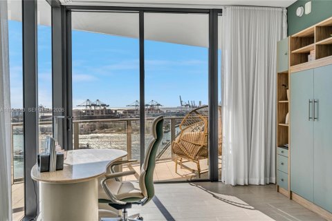 Condominio en venta en Miami Beach, Florida, 3 dormitorios, 202.34 m2 № 1977406 - foto 27