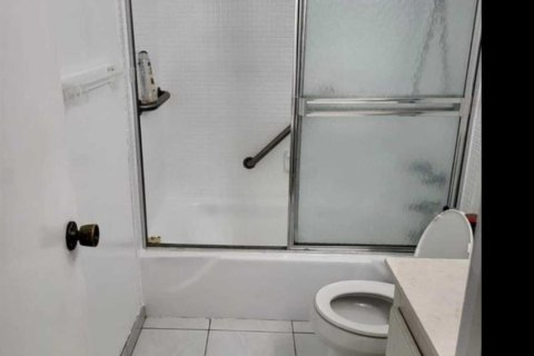 Condominio en venta en Hallandale Beach, Florida, 1 dormitorio, 74.14 m2 № 2186682 - foto 8