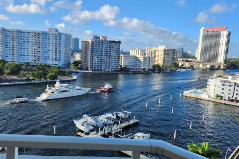 Estudio en el Condominio en Hallandale Beach, Florida № 2186682