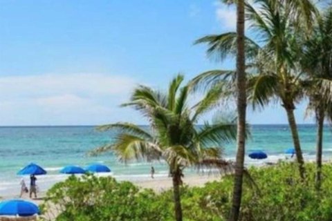 Condominio en venta en Hallandale Beach, Florida, 1 dormitorio, 74.14 m2 № 2186682 - foto 3