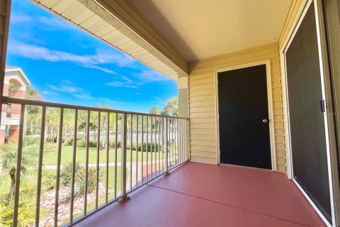 Condo in Oviedo, Florida, 1 bedroom № 2402750 - photo 16