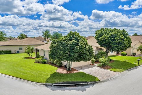Villa ou maison à vendre à Winter Haven, Floride: 3 chambres, 138.89 m2 № 2389174 - photo 3