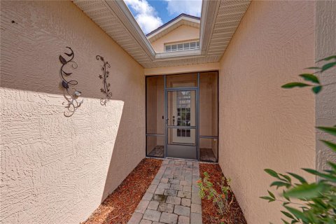 Villa ou maison à vendre à Winter Haven, Floride: 3 chambres, 138.89 m2 № 2389174 - photo 4