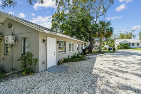 Propiedad comercial en venta en Clearwater, Florida, 4 dormitorios, 135.27 m2 № 1757603 - foto 6