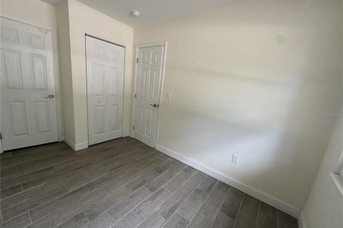 Propiedad comercial en venta en Clearwater, Florida, 4 dormitorios, 135.27 m2 № 1757603 - foto 9