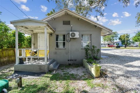 Propiedad comercial en venta en Clearwater, Florida, 4 dormitorios, 135.27 m2 № 1757603 - foto 5